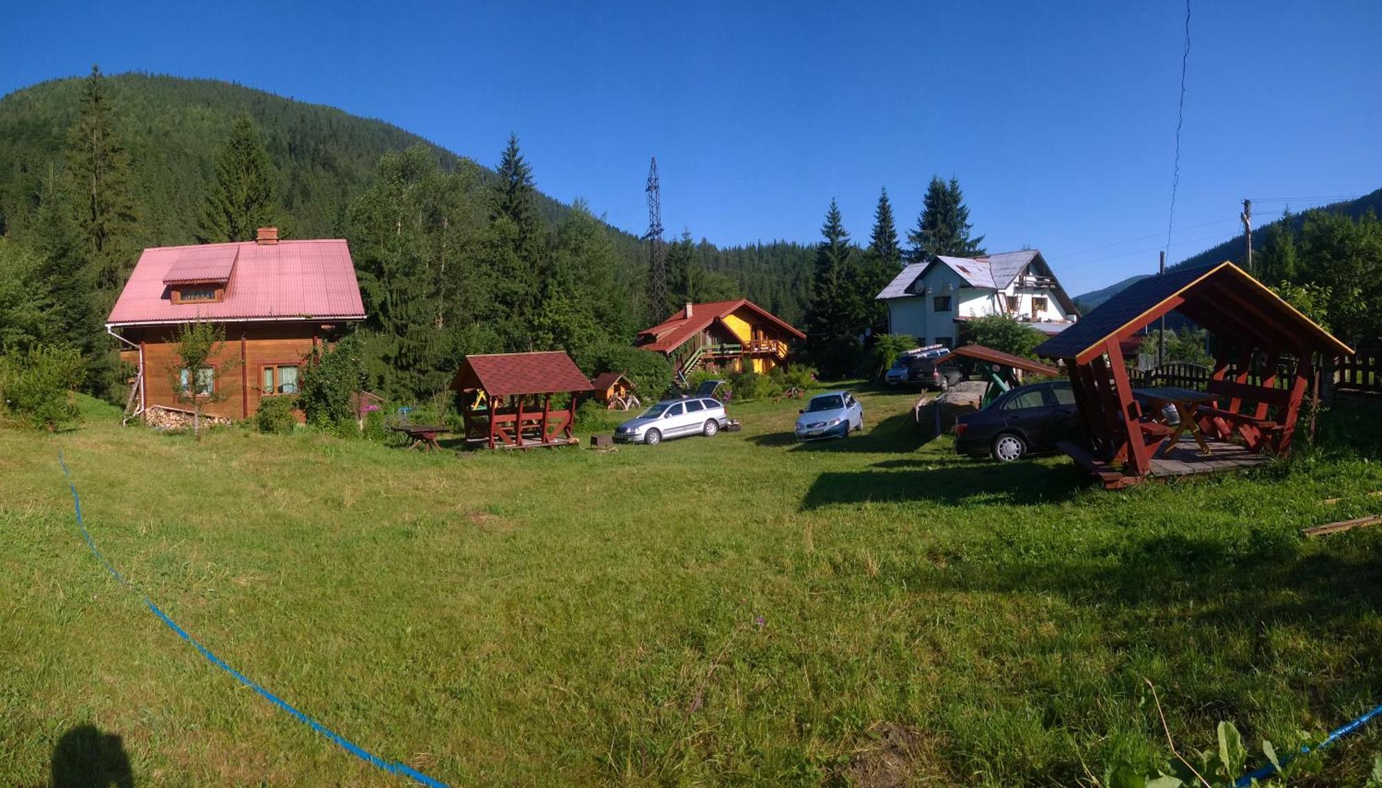 садиба У Наталії Татарів Екстер'єр фото